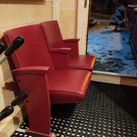 Guest Hypercenter Hot Tubs - Sauna & Mtb Storage