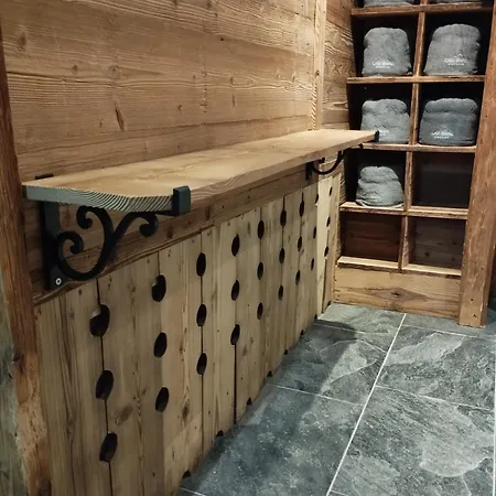 Guest Hypercenter Hot Tubs - Sauna & Mtb Storage *
